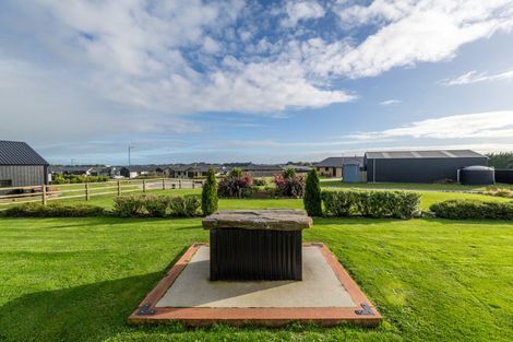 Photo of property in 24 Chatham Rise, Seaward Bush, Invercargill, 9812