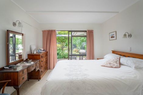 Photo of property in 1/5 Dorothy Drive, Acacia Bay, Taupo, 3330