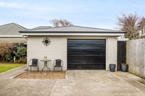 Photo of property in 2/172 Cashmere Road, Hoon Hay, Christchurch, 8025