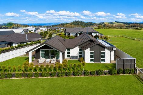 Photo of property in 5 Onerere Drive, Whitianga, 3510