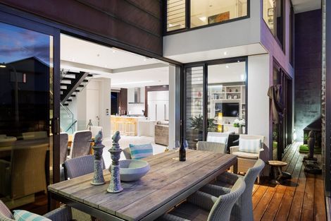 Photo of property in 2/415 Oceanbeach Road, Mount Maunganui, 3116