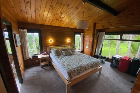 Photo of property in 18 Laingfield Terrace, Laingholm, Auckland, 0604