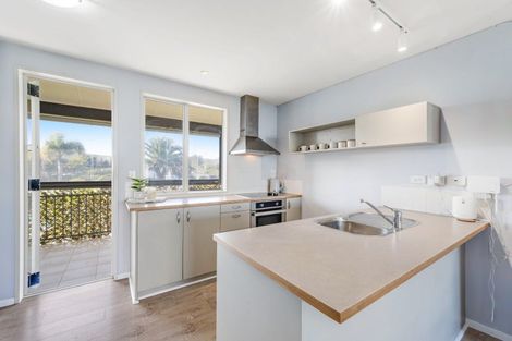 Photo of property in 58 Haven Drive, East Tamaki, Auckland, 2013