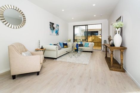 Photo of property in 7 Pihoihoi Place, Hobsonville, Auckland, 0616