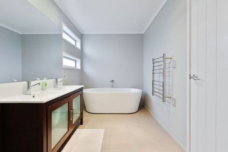 Photo of property in 20 Denham Court, Flagstaff, Hamilton, 3210