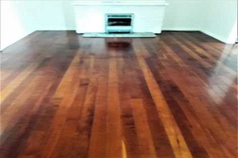 Photo of property in 2 Kerr Street, Devonport, Auckland, 0624