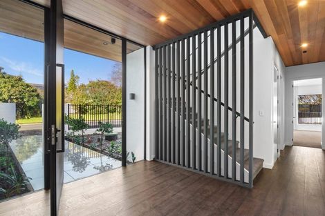 Photo of property in 5 Waipuia Place, Greenhithe, Auckland, 0632