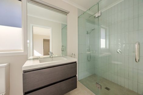Photo of property in 33 Belgrove Drive, Waipukurau, 4200
