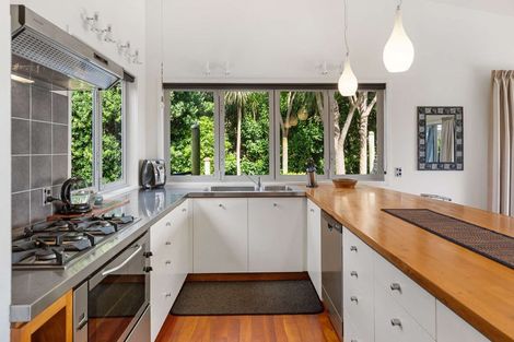 Photo of property in 20 Mowhanau Drive, Kai Iwi, Whanganui, 4574