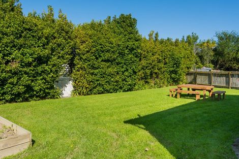 Photo of property in 9 Raupapa Street, Northcote, Auckland, 0627