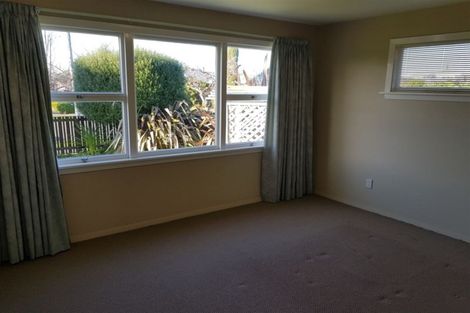 Photo of property in 19 Dunster Street, Burnside, Christchurch, 8053