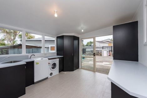 Photo of property in 46 Donovan Road, Paraparaumu Beach, Paraparaumu, 5032