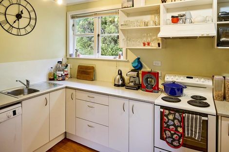 Photo of property in 17 Chew Place, Ranui, Porirua, 5024