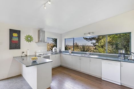 Photo of property in 6 Nandina Lane, Pukekohe, 2120