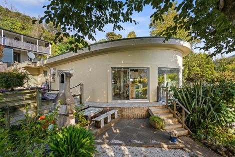 Photo of property in 16 Old Coach Road, Havelock, 7100