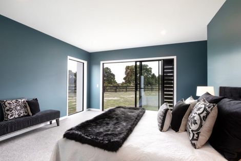 Photo of property in 35 Mike Smith Drive, Cambridge, 3434