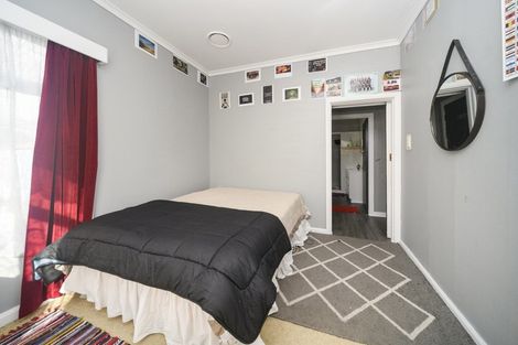Photo of property in 698 Pioneer Highway, Takaro, Palmerston North, 4412
