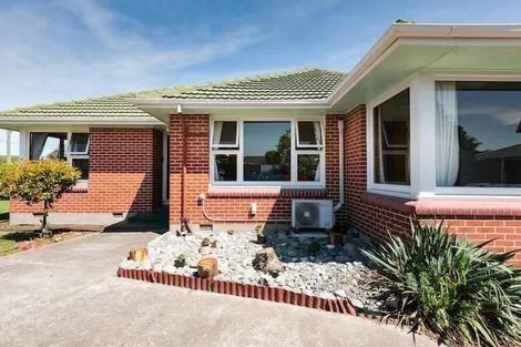 Photo of property in 7 Bendale Place, Avonhead, Christchurch, 8042