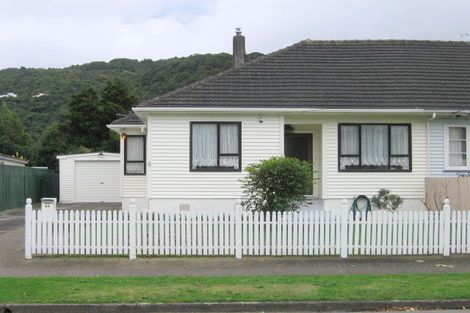 Photo of property in 21 Compton Crescent, Taita, Lower Hutt, 5011