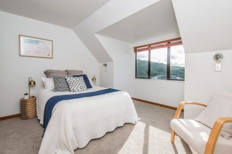 Photo of property in 13 Ramphal Terrace, Khandallah, Wellington, 6035