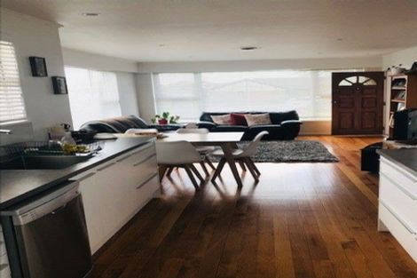 Photo of property in 1/97 Hutchinsons Road, Bucklands Beach, Auckland, 2014