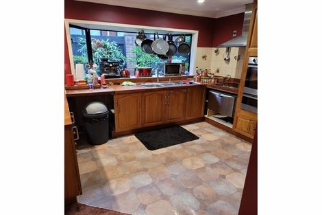 Photo of property in 1 Paulownia Place, Totara Heights, Auckland, 2105