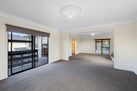 Photo of property in 79 Mould Street, Waitara, 4320