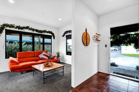 Photo of property in 35 Maire Street, Hawera, 4610