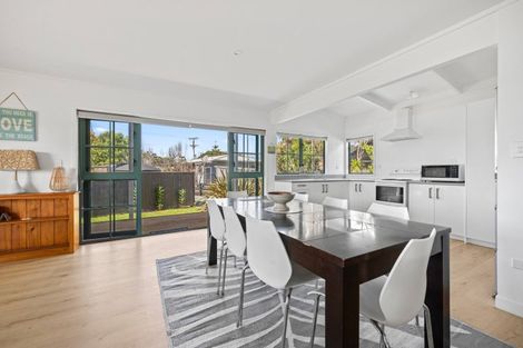 Photo of property in 806 Cove Road, Waipu, 0582