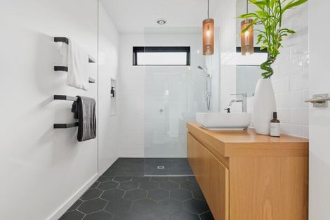 Photo of property in 49 Roy Hilton Drive, Flagstaff, Hamilton, 3210