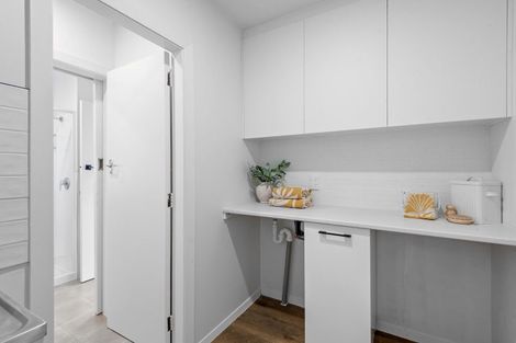 Photo of property in 33 Martbern Crescent, Bishopdale, Christchurch, 8053