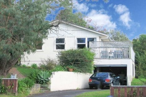Photo of property in 28 Robert Burke Place, Henderson, Auckland, 0612