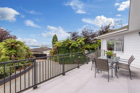 Photo of property in 168a Kawaha Point Road, Kawaha Point, Rotorua, 3010