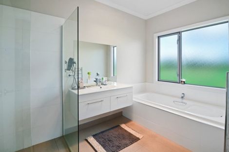 Photo of property in 11a Platinum Place, Tamahere, Hamilton, 3283