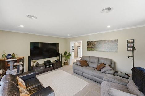 Photo of property in 7a Pipitea Place, Whalers Gate, New Plymouth, 4310