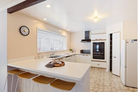 Photo of property in 121 Prestons Road, Redwood, Christchurch, 8051