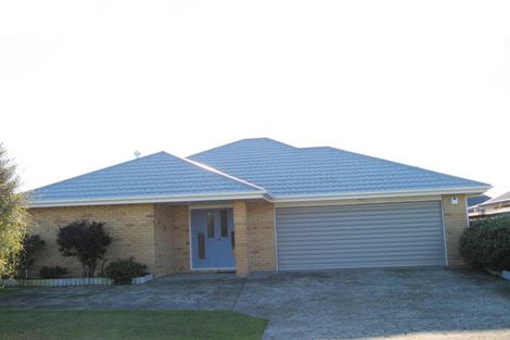 Photo of property in 2/10 Sefton Street, Belfast, Christchurch, 8051