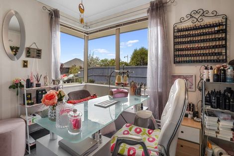 Photo of property in 2 Glencullen Drive, Casebrook, Christchurch, 8051