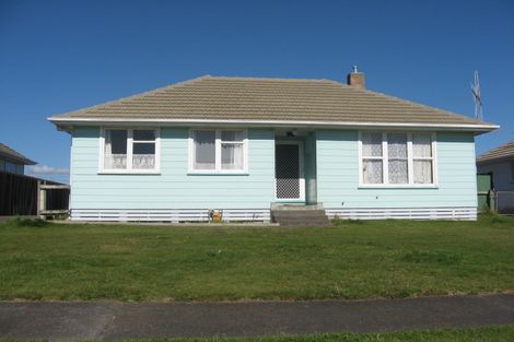 Photo of property in 30 Awatea Street, Levin, 5510