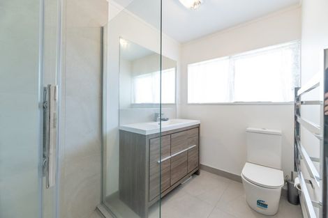 Photo of property in 2/168 Prince Regent Drive, Farm Cove, Auckland, 2012