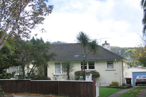 Photo of property in 14 Walker Grove, Stokes Valley, Lower Hutt, 5019