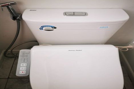 Photo of property in 10 Waterhouse Drive, Brooklyn, Wellington, 6021