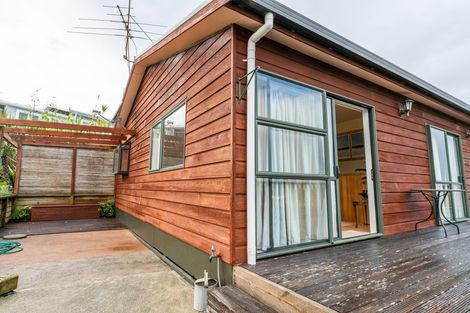 Photo of property in 11 Wellington Road, Surfdale, Waiheke Island, 1081