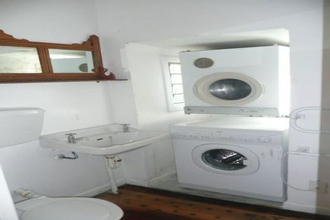 Photo of property in 12 Springfield Terrace, Kelburn, Wellington, 6012