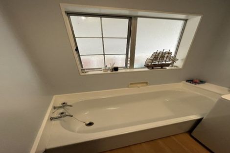 Photo of property in 2/8a Islington Street, Trentham, Upper Hutt, 5018