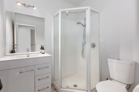 Photo of property in 18 Beach Road, Plimmerton, Porirua, 5026