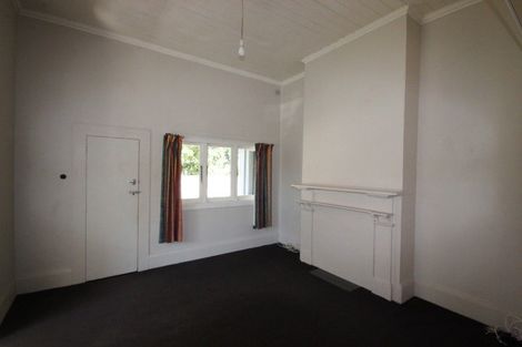 Photo of property in 8 Rolleston Street, Hokowhitu, Palmerston North, 4410