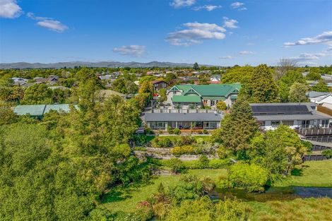 Photo of property in 7a Cunliffe Road, Redwood, Christchurch, 8051