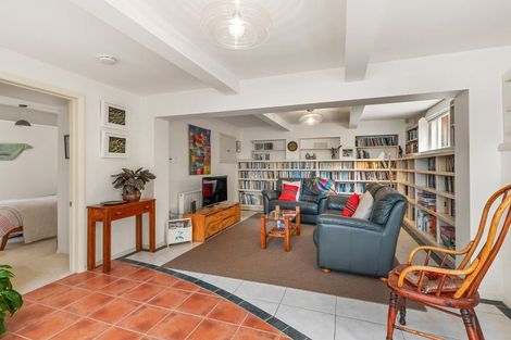 Photo of property in 9 Sinclair Street, Seatoun, Wellington, 6022