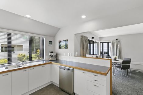 Photo of property in 34b Lucknow Terrace, Khandallah, Wellington, 6035